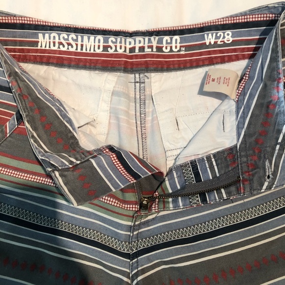 Mossimo Supply Shorts - Picture 4 of 4